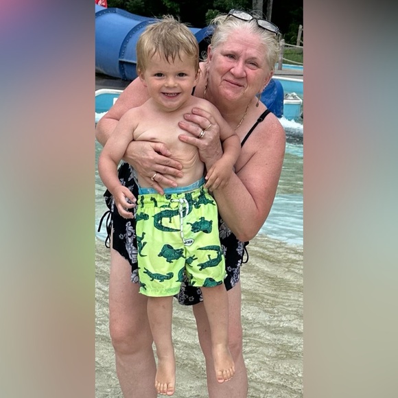 Meet your Posher, Pam - Picture 11 of 15